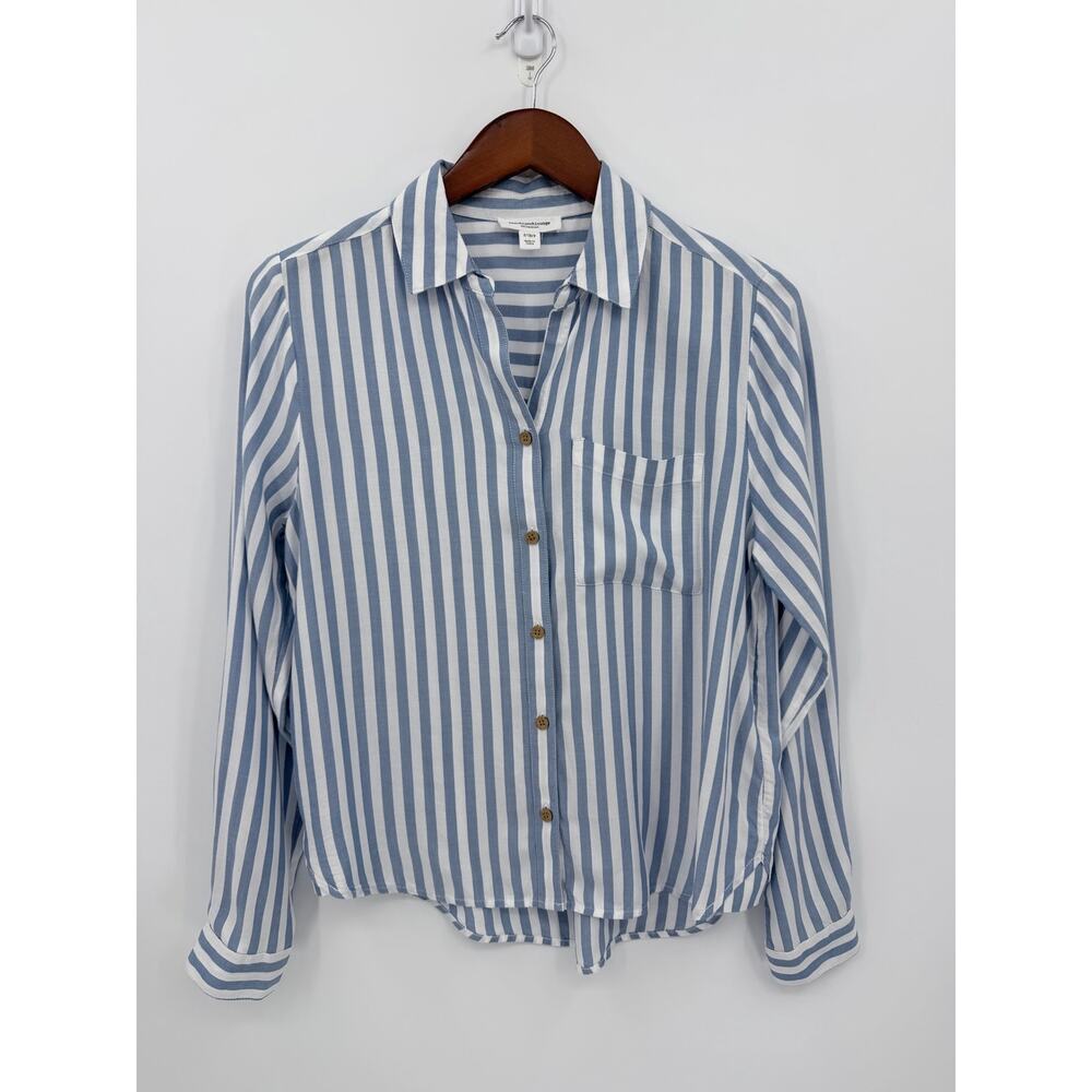Beachlunchlounge Candace Stripe Button Up Shirt Coastal Beachy Small Blue White - Picture 2 of 8